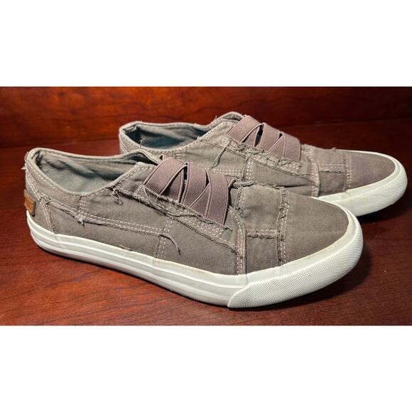 Blowfish Malibu Women's Marley Canvas Sneaker Distressed Slip On Canvas US 10 - Picture 1 of 6